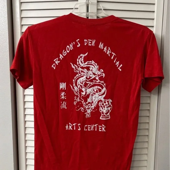 EUC Dragon’s Den t-shirt (Size S) - Picture 1 of 4